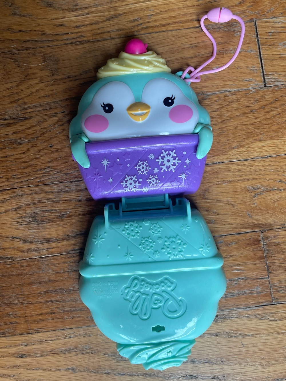 Polly Pocket Snow Sweet Penguin Compact - Picture 4 of 5